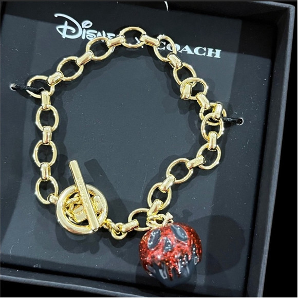 DISNEY X COACH Snow White Poision Apple Gold Bracelet Limited Edition NEW - Picture 4 of 4